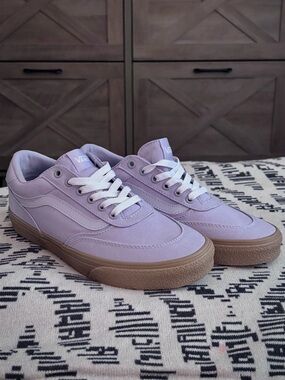 NWT Vans Brooklyn Ls Low-top Sneakers Womens size 9.5